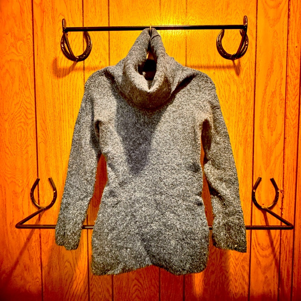 MODA International Sweater